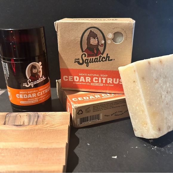 Dr.Squatch Bay Rum Bar Soap 5 oz each - Picture 2 of 13